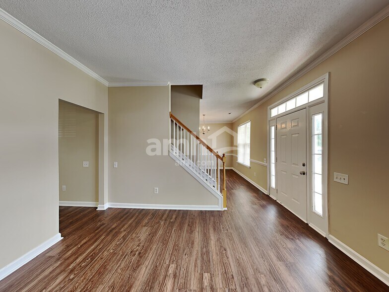 Building Photo - 1 Trident Ct