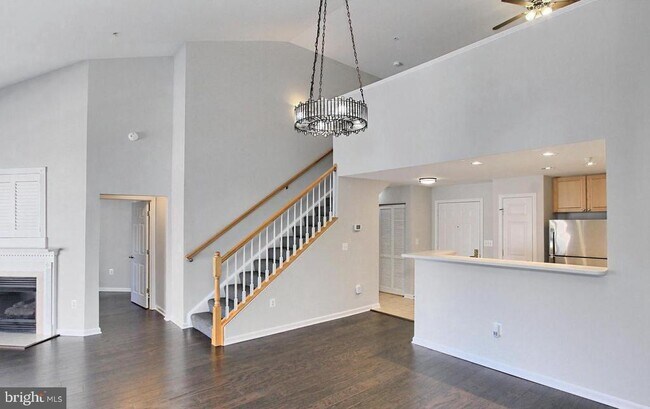 Building Photo - 5108 Donovan Dr