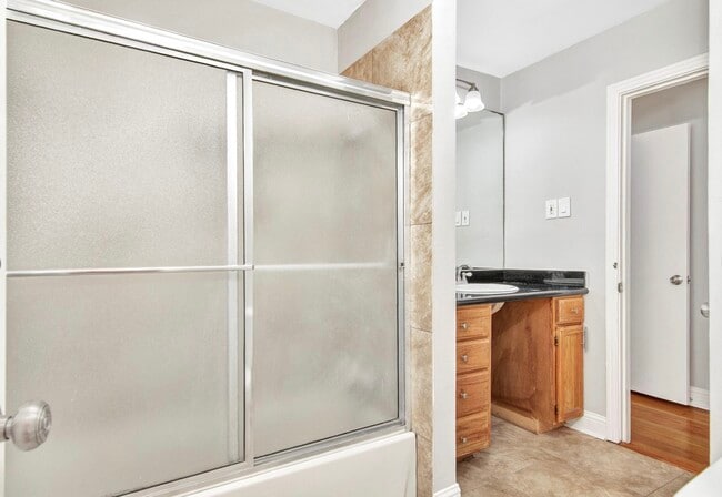 Building Photo - 2327 Dorrington St