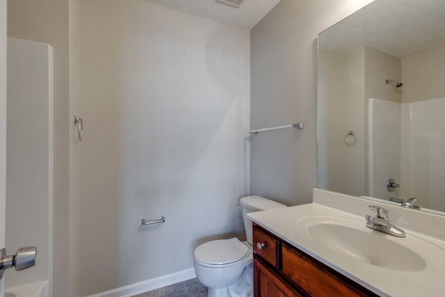 Building Photo - 2961 S Rutherford Blvd