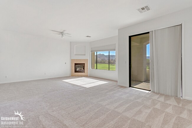 Primary Photo - Gorgeous 2Bdm 2Ba Home with Golf-Course Vi...