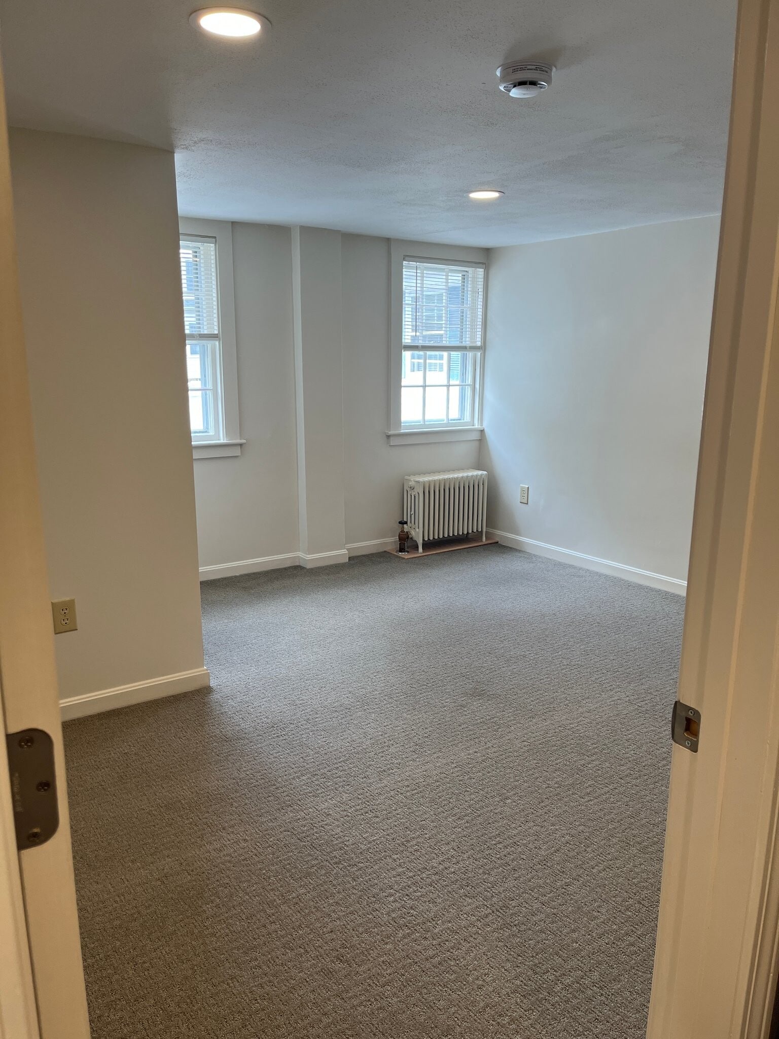 Building Photo - 14 Myrica Ave