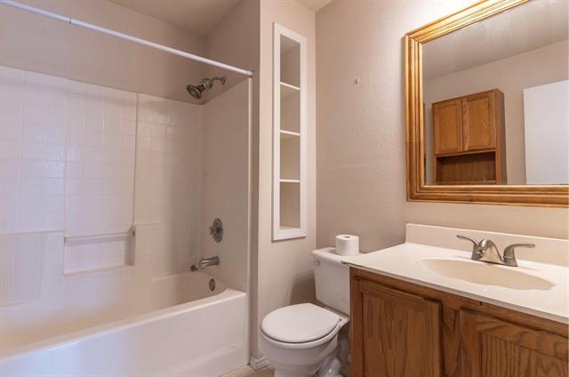 Building Photo - 3009 Cedar Crest Dr