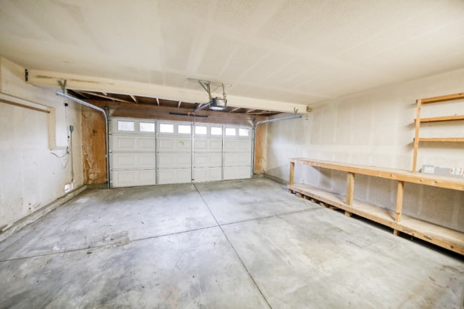 Building Photo - 7855 Green Crest Ct