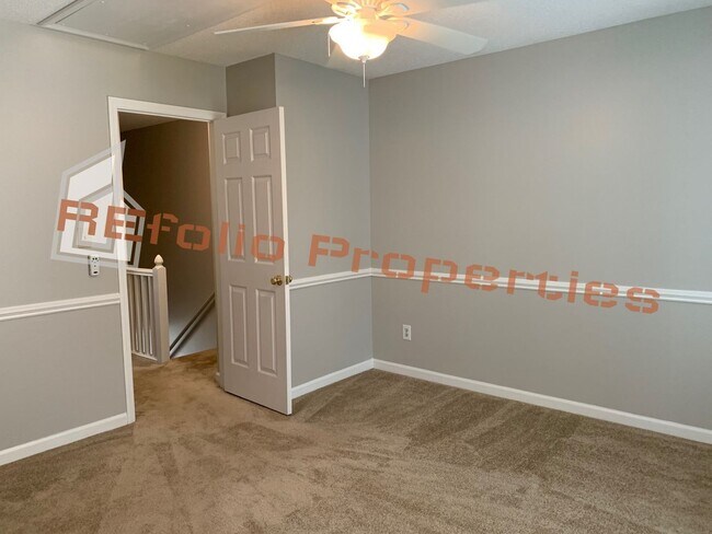 Building Photo - Charming 2-Story 2 BR Townhome @ Paxton To...