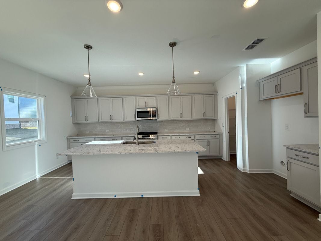 Building Photo - 5548 Coalie Trce