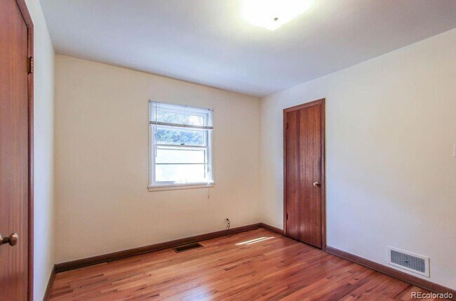 Building Photo - 2480 S Humboldt St