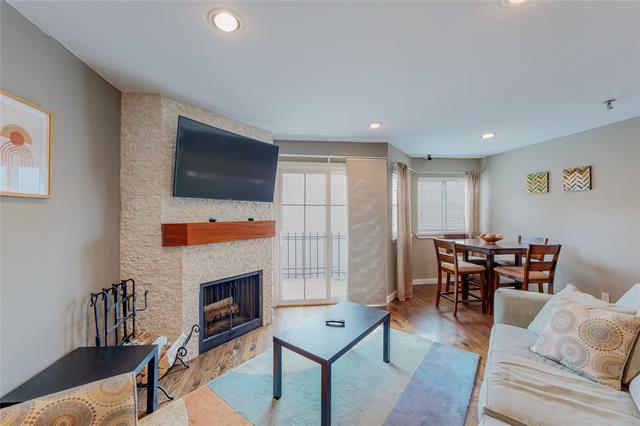 Building Photo - 1010 Allen St