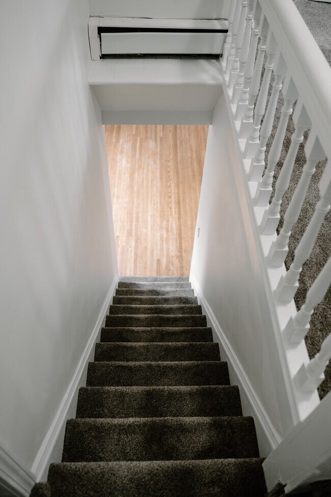 Building Photo - 354 Terrace Blvd