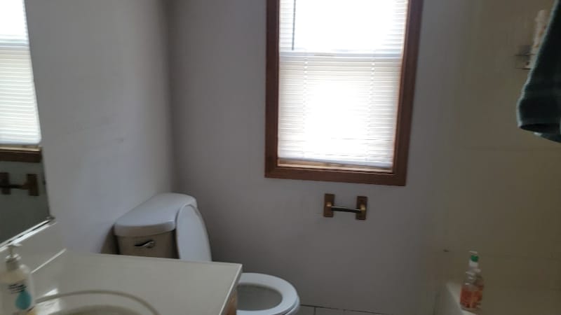 Building Photo - 3340 N Downer Ave