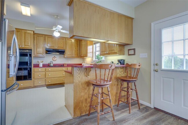 Building Photo - 109 Rimrock Ln