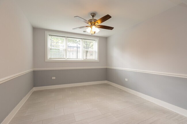 Building Photo - 5302 W Ohio St