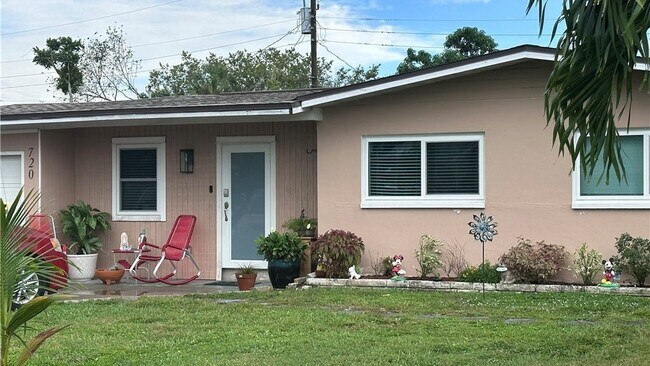 Building Photo - 733 Sesame Ct