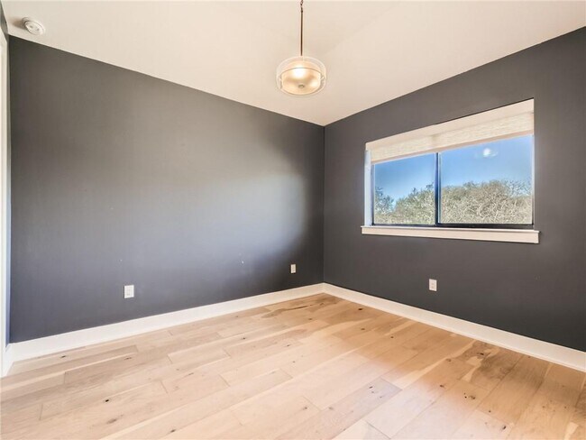 Building Photo - 3700 Clawson Rd