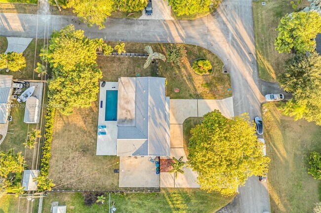 Building Photo - 8501 SW 142nd St