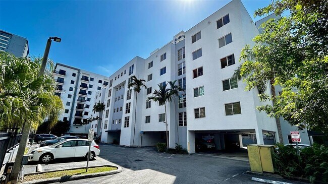 Building Photo - 210 SW 11th St