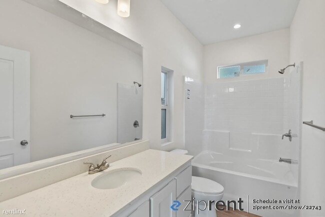 Building Photo - 3 br, 2 bath House - 1133 Lovell Ave, Camp...