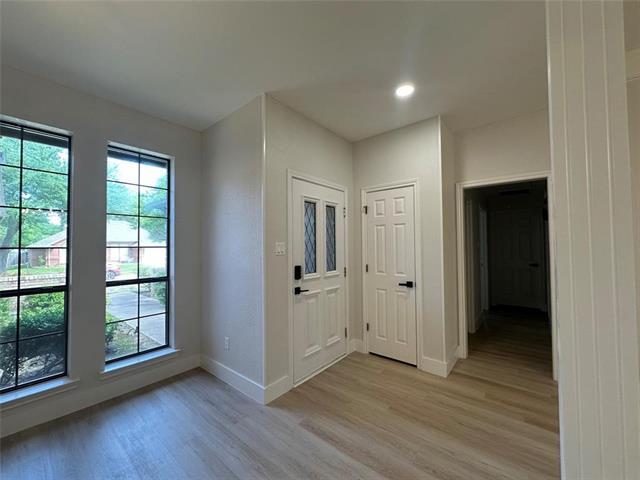 Building Photo - 2109 S Winding Creek Dr