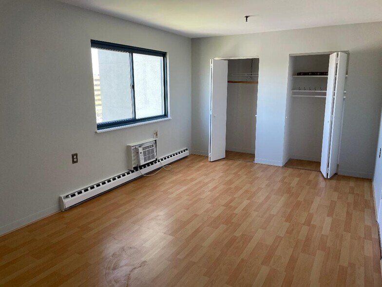 Building Photo - 51 Schuyler Ave