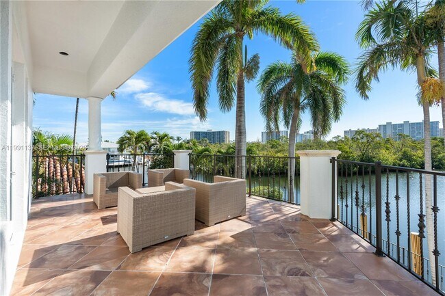 Building Photo - 4900 Sanctuary Ln