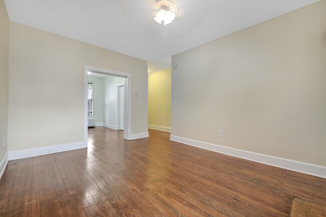 Building Photo - 618 Columbia Rd NW