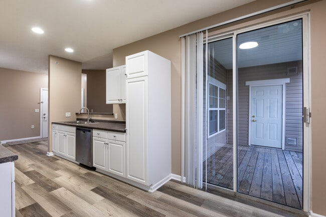 Building Photo - 206 Stockton Ridge