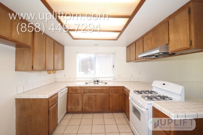 Building Photo - 15938 Caras Ct