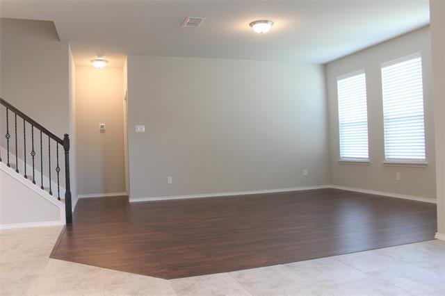 Building Photo - 5529 Las Lomas Ln