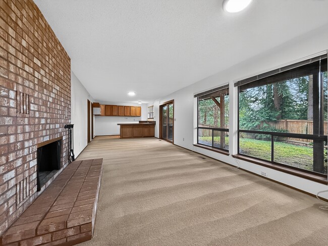 Building Photo - 5333 134th Ave SE