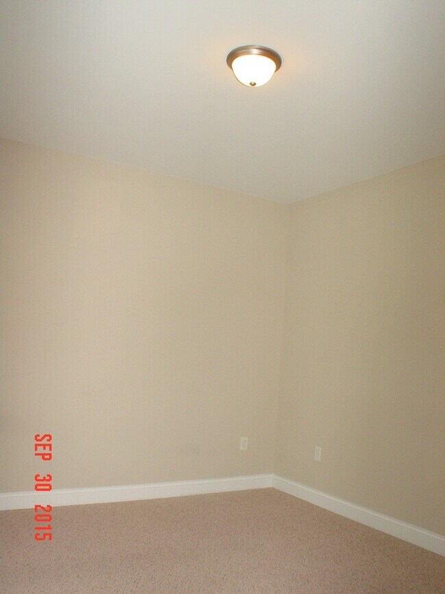 Building Photo - 124 Hurdle Ln