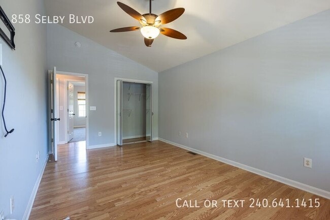 Building Photo - 858 Selby Blvd