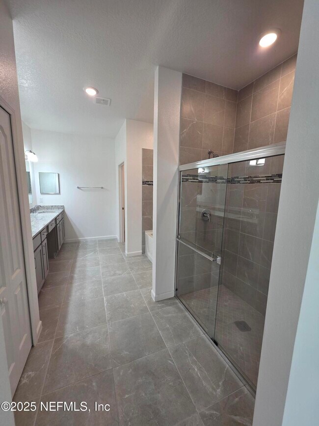 Building Photo - 3233 Crocus Ln