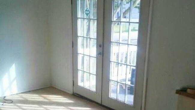 Building Photo - 13433 Topeka St