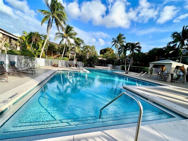 Building Photo - 10680 SW 155th Pl