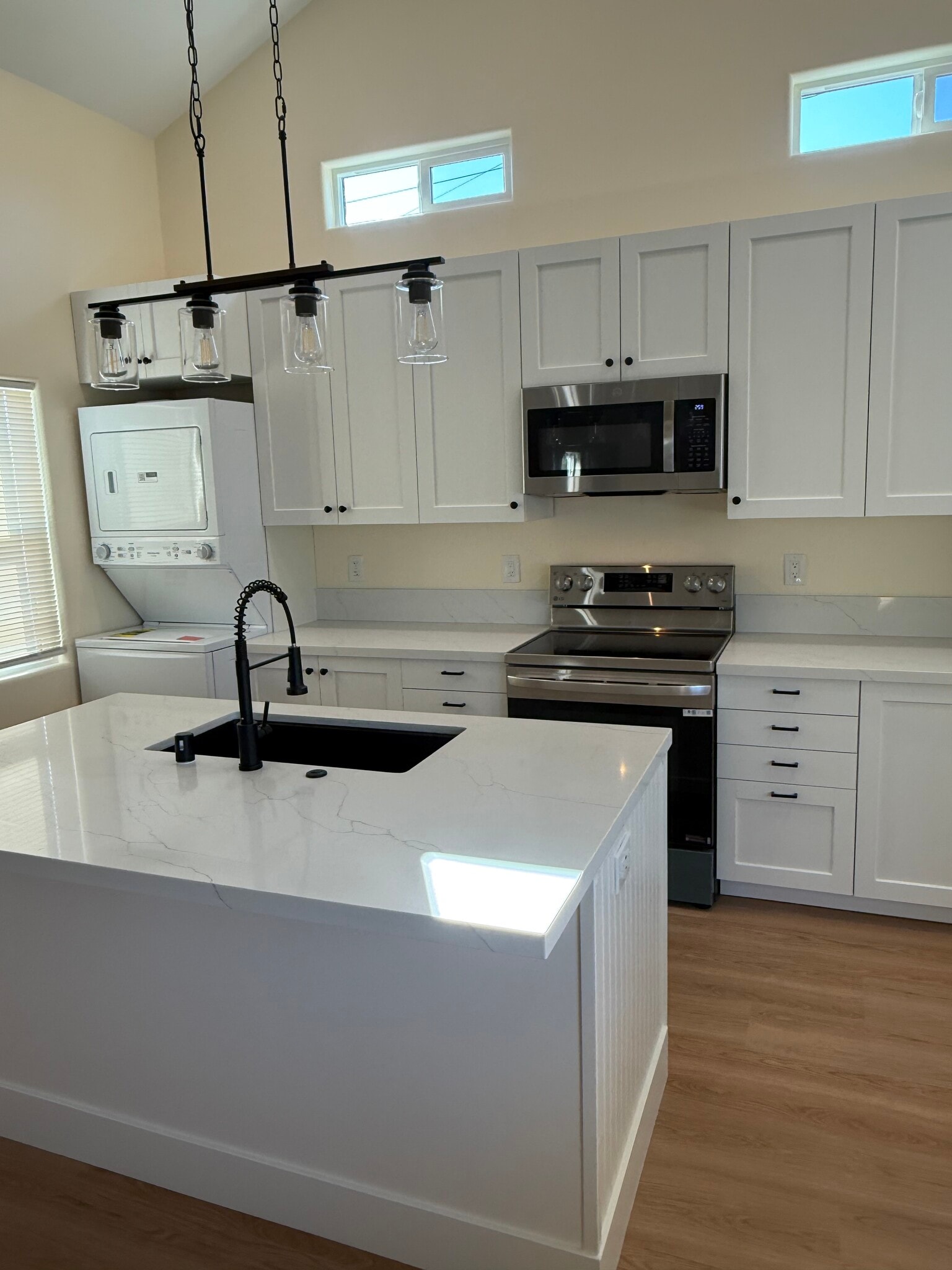 Building Photo - 3406 Nile St