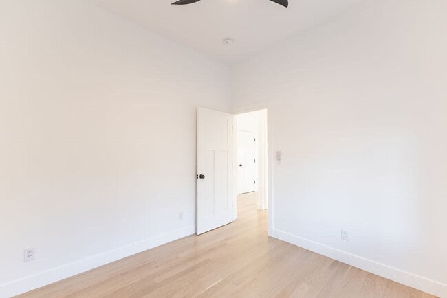 Building Photo - 17 Harding Rd