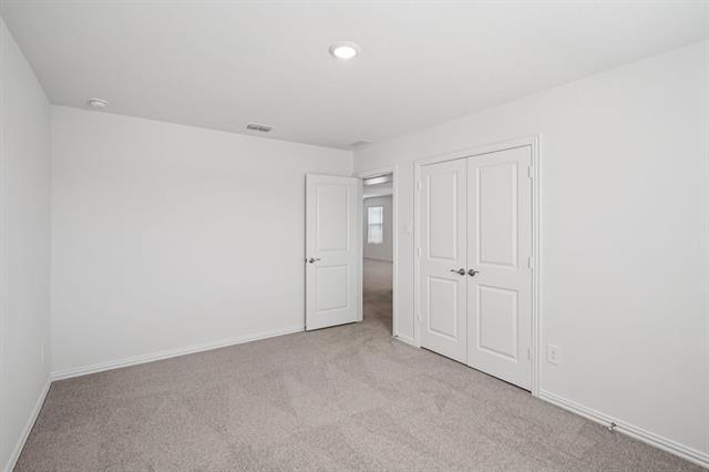 Building Photo - 806 Leavenworth Dr