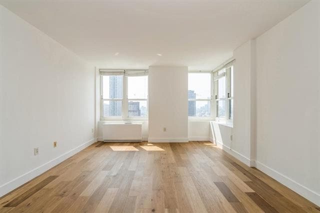 Building Photo - 88 Morgan St