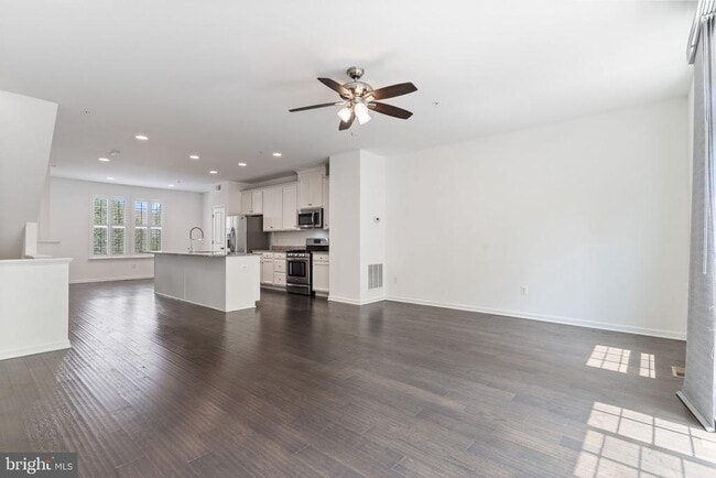 Building Photo - 23048 Mountain Laurel Ln