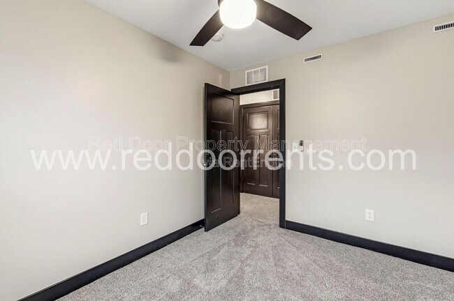 Building Photo - 416 Eastern Ave