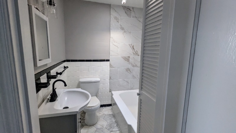 Building Photo - 1048 Parksley Ave