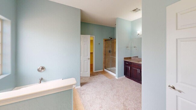 Building Photo - Spacious 4-Bed/3-Bath in Alamogordo, NM