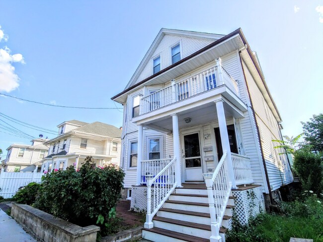 Primary Photo - 49 Flynt St