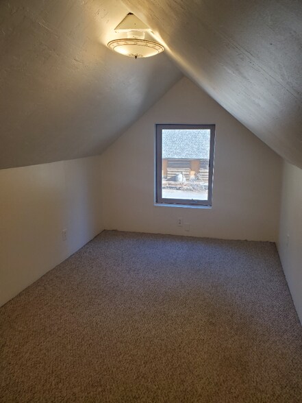 Building Photo - 3133 Sacramento Ave