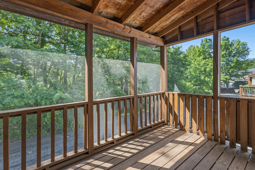 Building Photo - 630 Galen Dr