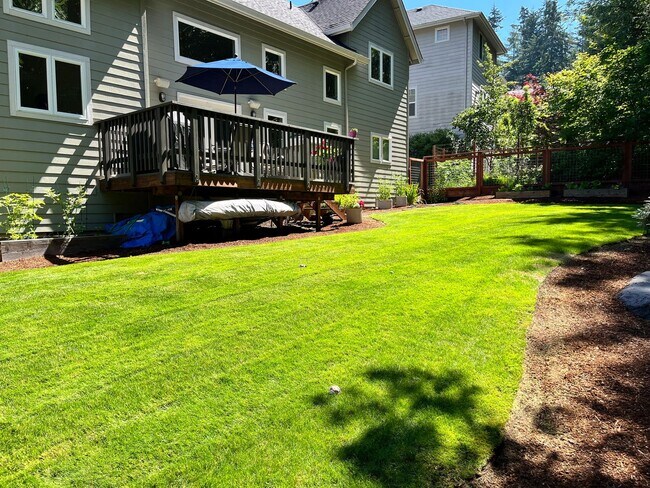 Building Photo - South Eugene Modern Home
