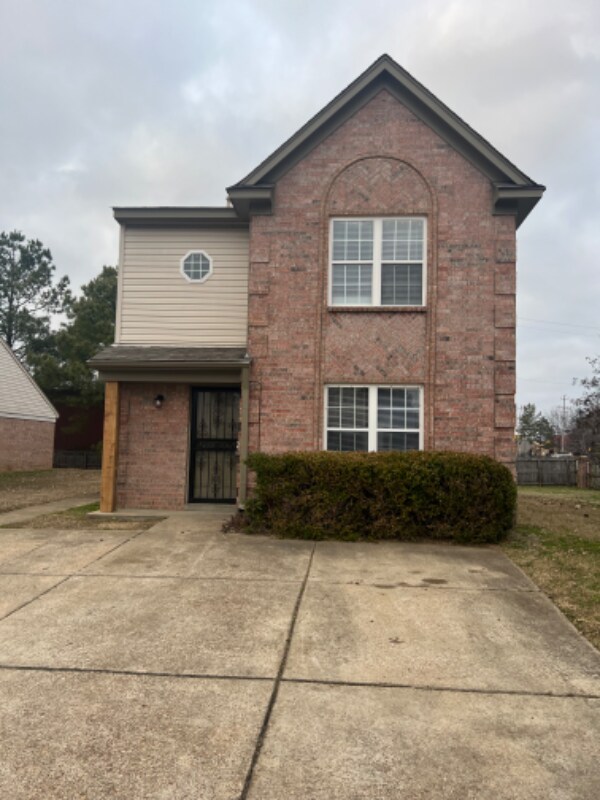 Primary Photo - 8000 Marsha Woods Dr