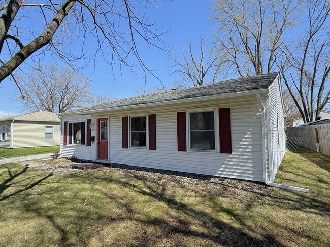 Building Photo - 3416 9th St