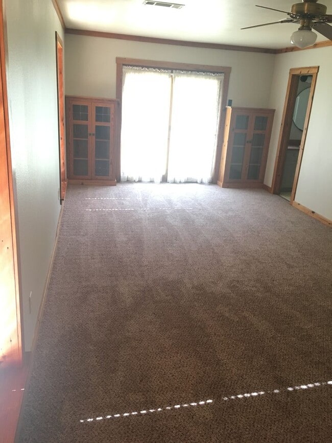 Building Photo - Mayfield