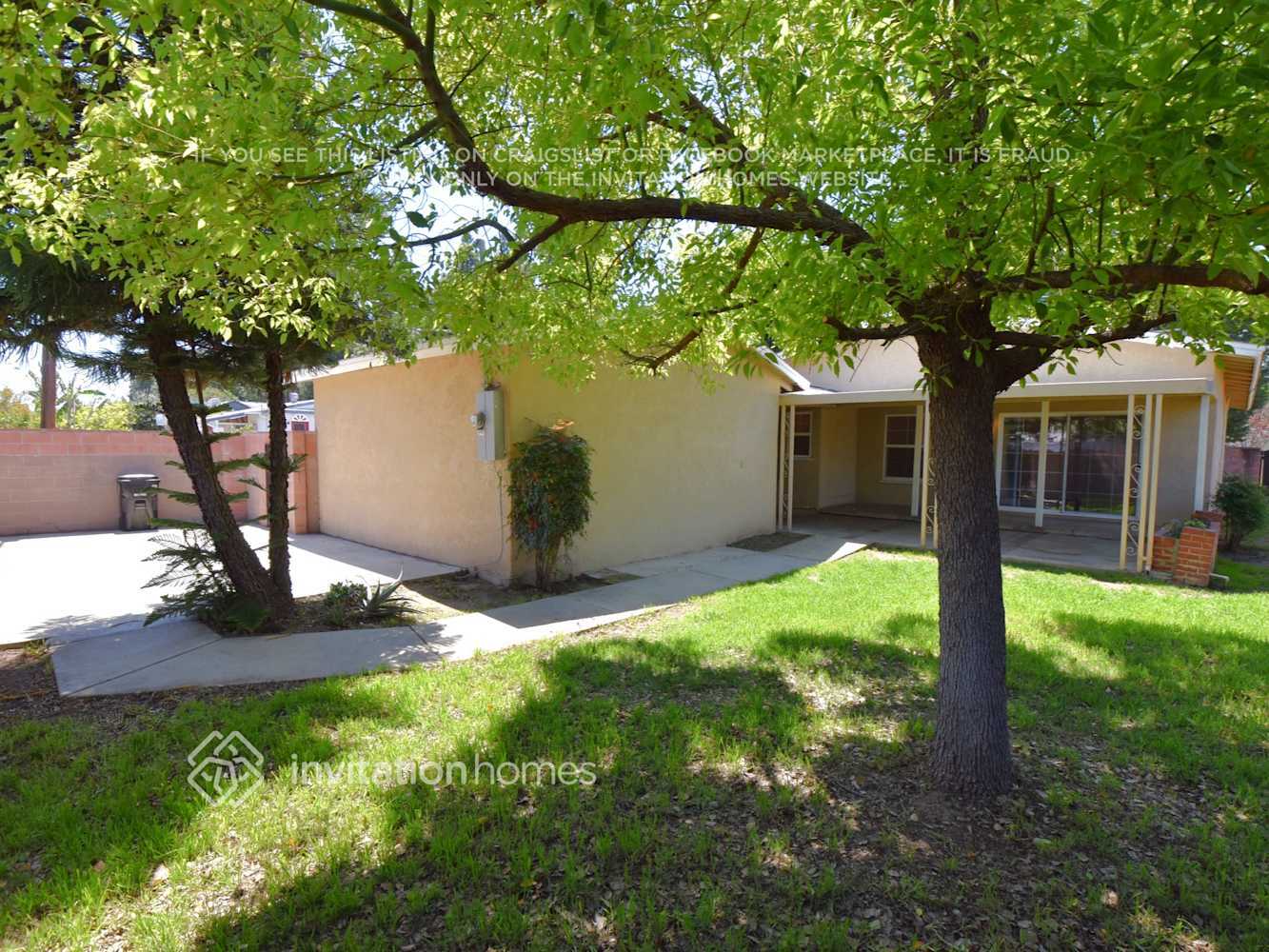 Building Photo - 7000 Comanche Ave